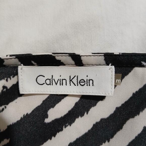 Calvin Klein Med Sleeveless V-Cowl Neck Zebra Black/White Print Dress Easy Care - Picture 2 of 12